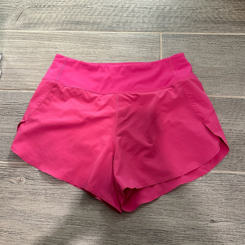 Athleta run with it 3.5” shorts